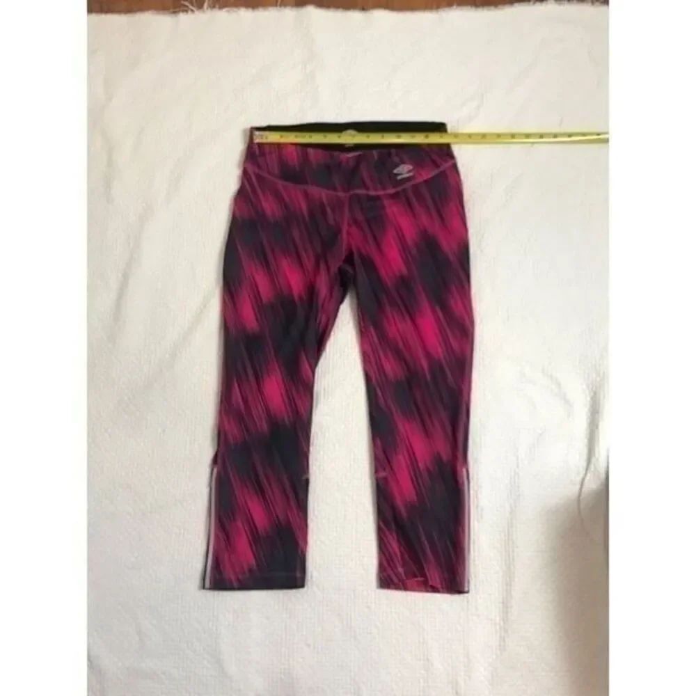 Umbro leggings  pink and black size M 0095
